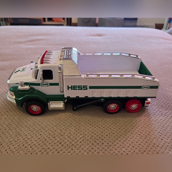 2017 Hess Dump Truck and Loader with Functioning Lights and Sound Preowned - Picture 5 of 16